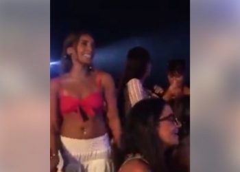 بالخطأ.. رقصة البيكيني تسبب إحراجاً لممثلة مصرية