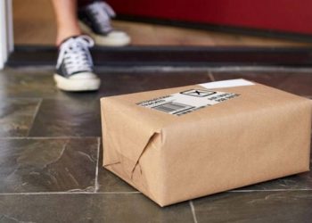 بعد أن طلّقها.. أرسل لها هدية تحتوي على قنبلة !