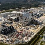 فرنسا تبدأ بتجميع مفاعل نووي بطاقة لا تنضب