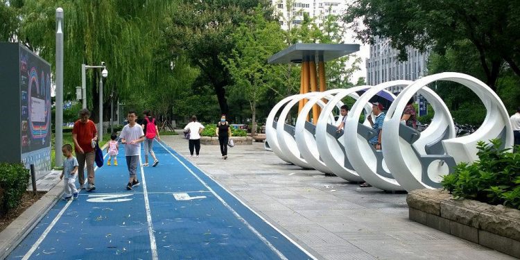 افتتاح حديقة ترفيهية ذكية في شارع بكين المالي