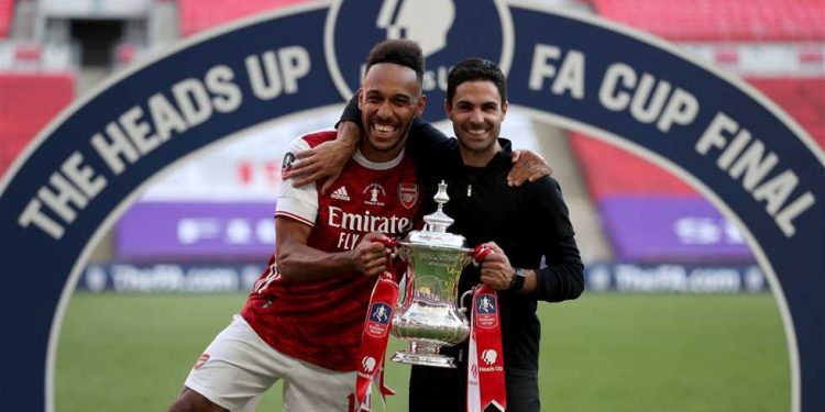 أرسنال يفاجئ تشلسي و يفوز بكأس إنكلترا