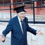 إيطالي يتخرج من الجامعه بعمر 96 بمعدل ممتاز