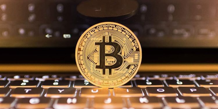 عملة” البيتكوين ” الإلكترونية نشأتها من الصفر إلى 19400 دولار