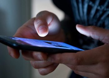 بتهمة التواصل مع “إسرائيلية” توقيف سوري في لبنان