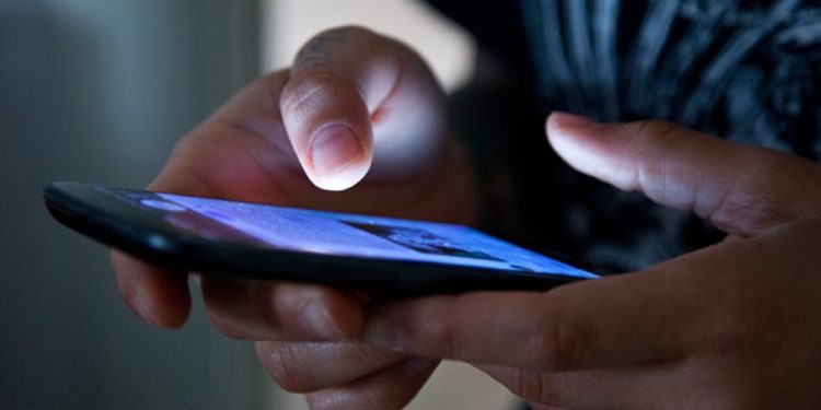 بتهمة التواصل مع “إسرائيلية” توقيف سوري في لبنان