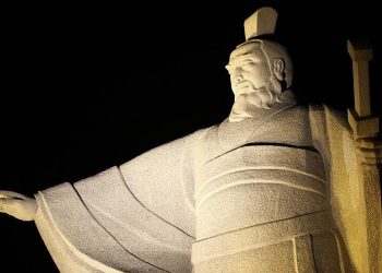 مقبرة “كاوكاو” التاريخية تفتح أبوابها للجمهور