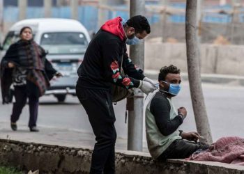 عقوبات بالسجن لمن لا يضع الكمامة في هذه الدولة العربية