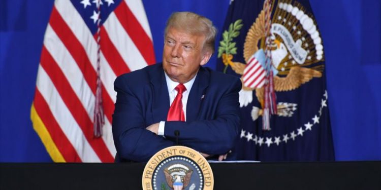 بايدن يتفوق على ترامب بتصويت شعبي مبدئي