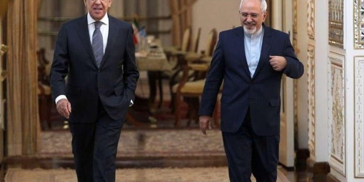 ظريف في موسكو لبحث الإتفاق النووي والأزمة السورية