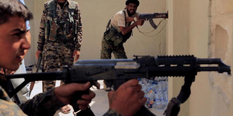 الميليشيات الموالية لواشنطن تخطف عشرات المدنيين في الرقة