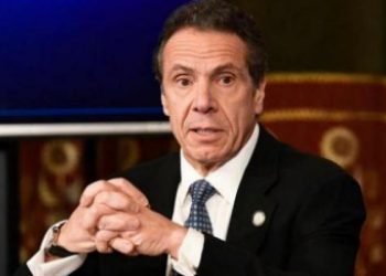 حاكم ولاية نيويورك يتهم ترامب بـ “المسؤول” عن كورونا