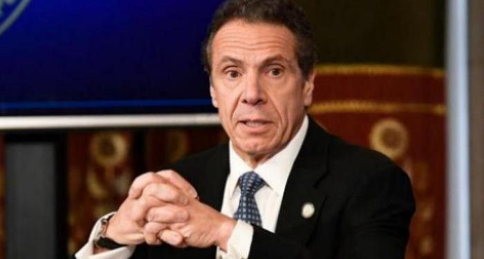 حاكم ولاية نيويورك يتهم ترامب بـ “المسؤول” عن كورونا