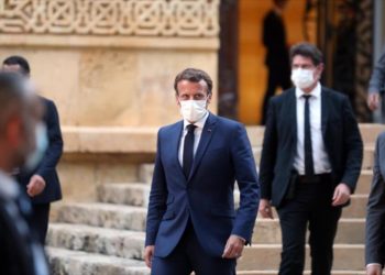 فرنسا تهدد لبنان بفرض عقوبات ما لم يكن هناك “تغيير حقيقي”