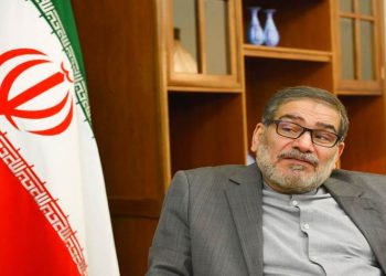 طهران تتوعد الجيش الأمريكي بالطرد من المنطقة