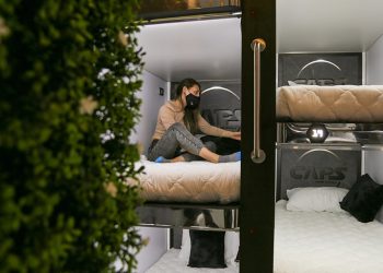 افتتاح أول فندق “كبسولة” شبه المجاني في بوغوتا