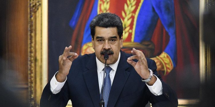 الرئيس الفنزويلي يعقد المؤتمر الدولي للمجتمعات التشاركية