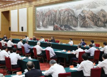 الرئيس الصيني يحث شعبه على التقدم المستمر في تطوير التكنولوجيا