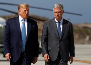 مستشار أمريكي يؤكد وجود دول عربية تقترب من التطبيع مع كيان الإحتلال