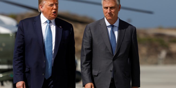 مستشار أمريكي يؤكد وجود دول عربية تقترب من التطبيع مع كيان الإحتلال