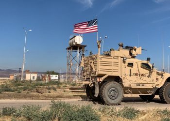 كيف تسرق أمريكا النفط من الجزيرة السورية ؟