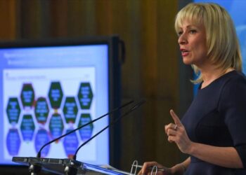 روسيا: لوبي أسلحة أمريكي يهدد شركاء إيران العسكريين