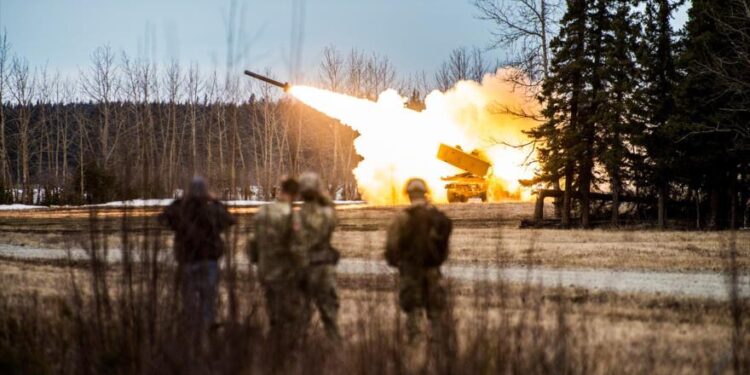 الولايات المتحدة تبيع أسلحة متطورة إلى تايوان لزيادة التوتر مع الصين