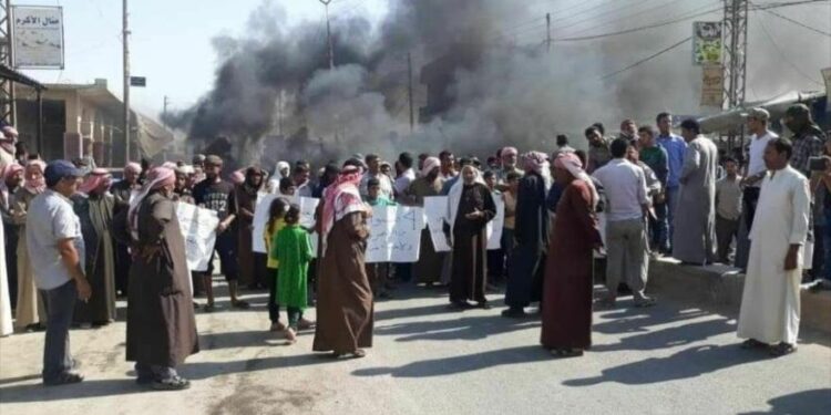 سوريون يحتجون على جرائم أمريكا وحلفائها في الحسكة