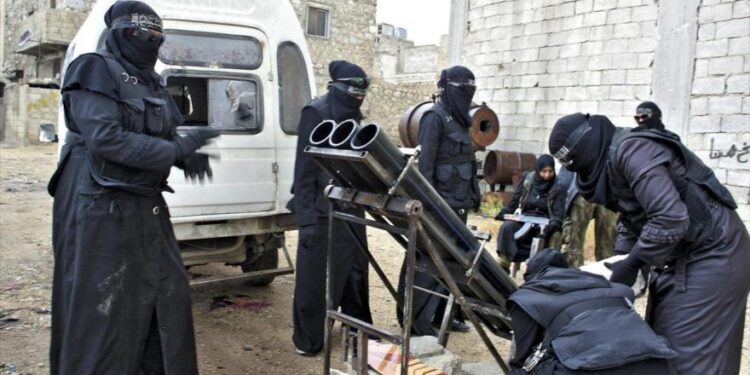 تقرير: هل يبدأ مشروع “داعش 2” في سوريا؟