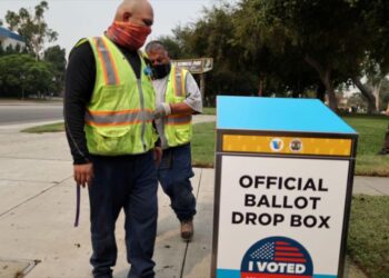 للمرة الثانية.. إحراق صندوق إقتراع للتصويت المبكر في الولايات المتحدة