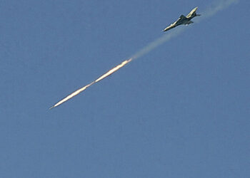 سلاح الجو السوري يزلزل الأرض بتنظيم القاعدة في إدلب