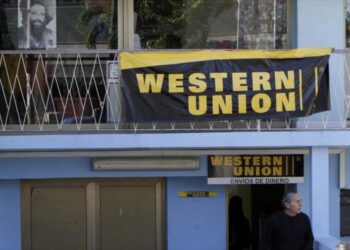 هافانا تتهم واشنطن بالتحريض لإغلاق مكاتب التحويلات