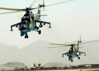 مقتل 9 جنود أفغان في تصادم مروحيتين عسكريتين