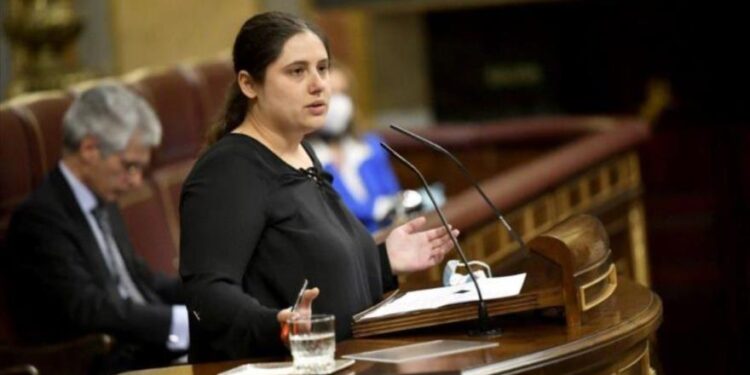 البرلمان الإسباني يطالب بوقف بيع الأسلحة للسعودية والإمارات