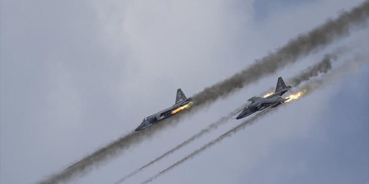 مقاتلات روسية تسحق مواقع قيادية لداعش وسط سوريا