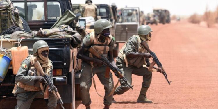 أكثر من 20 قتيلاً في هجوم إرهابي في مالي