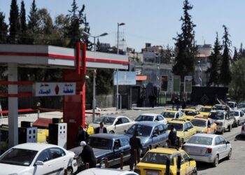 وزارة التجارة الداخلية تعلق على رفع سعر البنزين