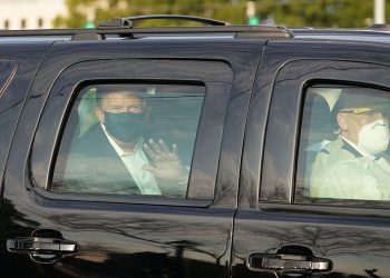 ظهور ترامب العلني يثير الجدل