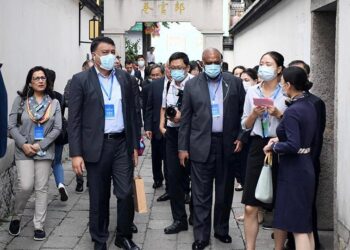 ممثلو 100 دولة يشيدون بأن الصين مرجعية عالمية للحد من الفقر