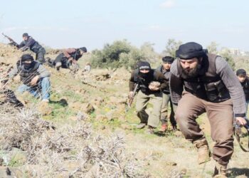 صراع عنيف بين مليشيات موالية لواشنطن مع أخرى تتبع لأنقرة في سوريا