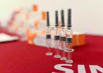 الصين تنضم رسمياً إلى مركز لقاحات عالمي