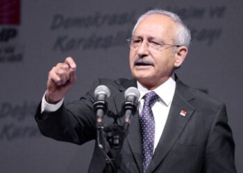 زعيم المعارضة التركية يدعو أردوغان لانتخابات مبكرة