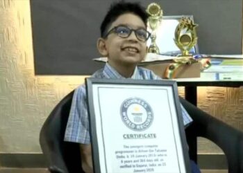 أصغر مبرمج كمبيوتر في العالم.. صبي عمره 6 سنوات فقط