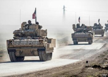 الولايات المتحدة ترسل 60 عربة مصفحة إلى مناطق النفط السوري
