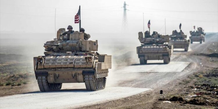 الولايات المتحدة ترسل 60 عربة مصفحة إلى مناطق النفط السوري