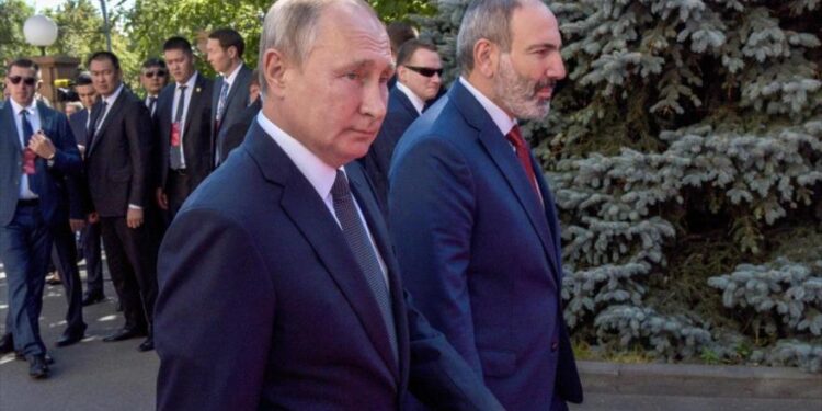 روسيا ترسل مساعدات لأرمينيا بسبب الصراع على كاراباخ