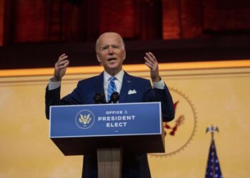 بايدن يقرر منح الجنسية الأمريكية إلى 11 مليون مهاجر