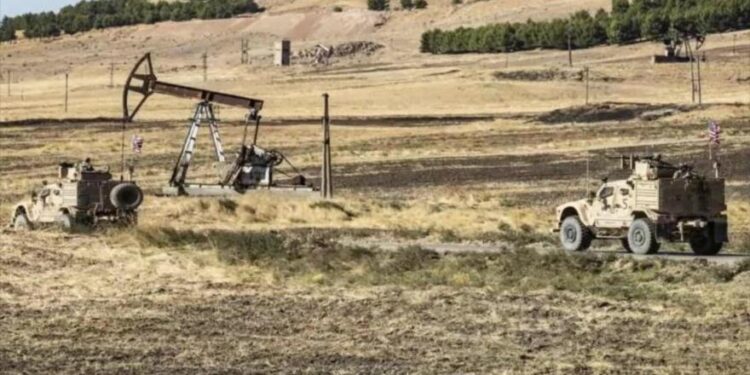 الولايات المتحدة ترسل 25 عربة عسكرية إلى شمال شرق سوريا