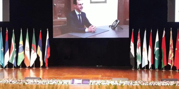 الرئيس الأسد: أمريكا و أوروبا تستخدمان قضية اللاجئين لأغراض سياسية