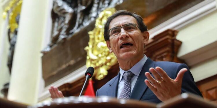 العدالة في بيرو تمنع الرئيس السابق فيزكارا من مغادرة البلاد