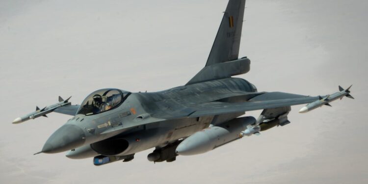 اختفاء مقاتلة تايوانية من طراز F-16 يشعل توتراً جديداً مع الصين